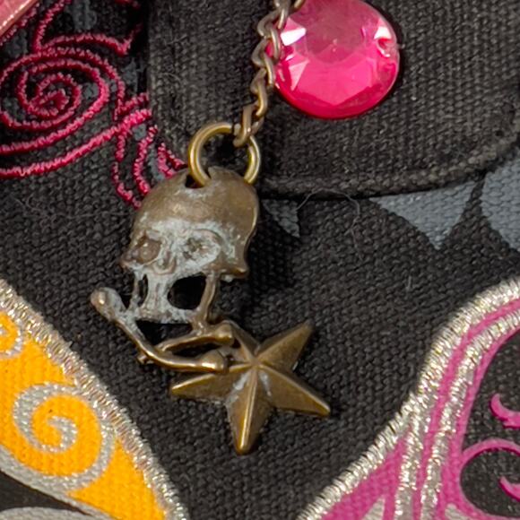 Disney Theme Park Merchandise Rhinestone Studded Pirate Caribbean Skull Tote - Picture 6 of 16